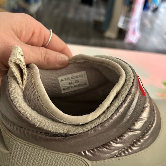 Hunter Insulated Metallic Snow Ankle Women's Boots Dark Silver Hail Grey size 9 - Picture 7 of 7